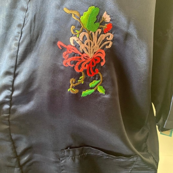 Vintage Kimono Robe Hand Embroidered Floral Kimono 1970's 70's Boho Satin Robe - Picture 7 of 10